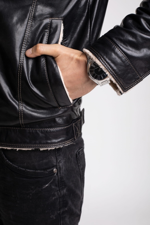 KTMK071 - Granatowa katana skórzana męska z futerkiem / ciepła kieszeń zewnętrzna z podszyciem z kożucha DORJAN