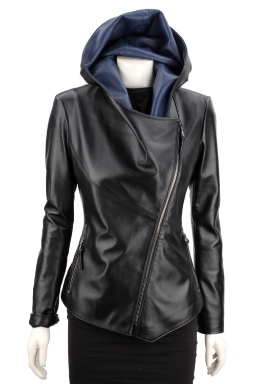 FRI450N_A Kurtka skórzana damska  / z nietypowym zamkiem / z głębokim kapturem / z długimi rękawami / z kieszeniami po bokach / gładka czarna skóra / grafitowa / w karo / DORJAN