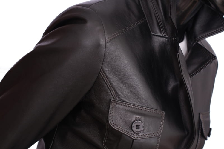 MNA450_3 - marynarka skórzana damska z kieszeniami z patką i z wysokim kołnierzem DORJAN