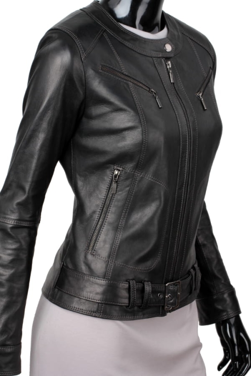 SAR450_1 - Czarna kurtka skórzana damska w rockowym stylu / stójka / pasek / proste rękawy /DORJAN