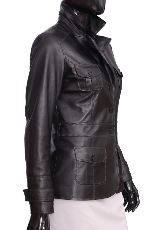 MNA450_3 - marynarka skórzana damska z kieszeniami z patką i z prostymi rękawami DORJAN