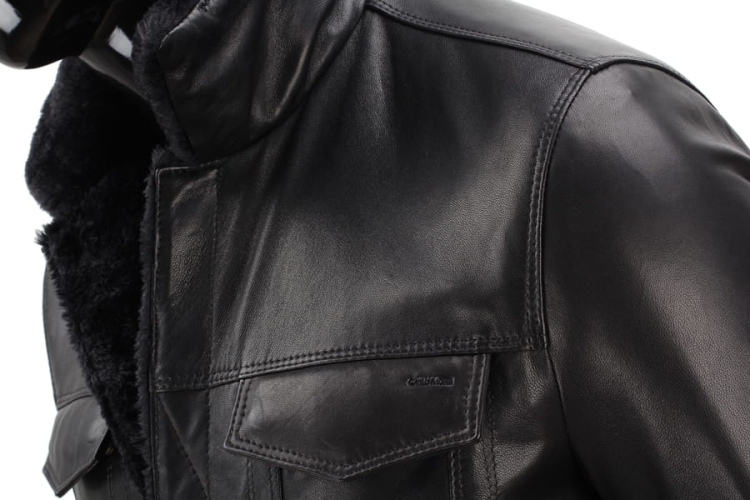 KTMK450 - Czarna katana skórzana męska z kożuchem / zewnętrzna kieszeń z patką na klatce piersiowej DORJAN