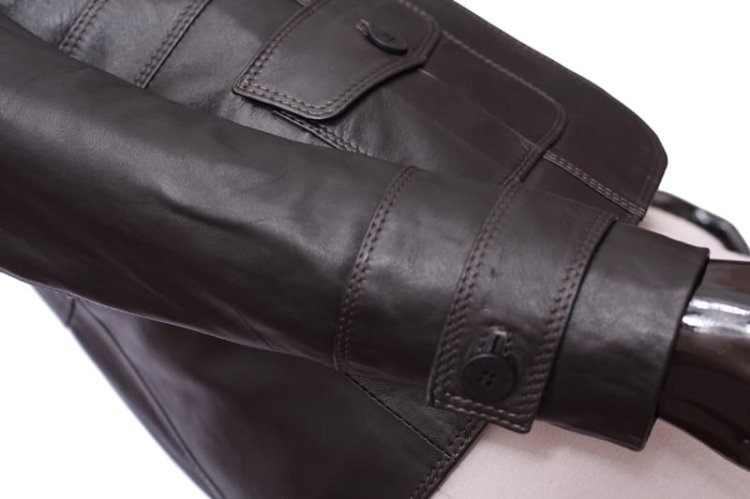 MNA450_3 - marynarka skórzana damska z kieszeniami z patką z prostymi rękawami DORJAN